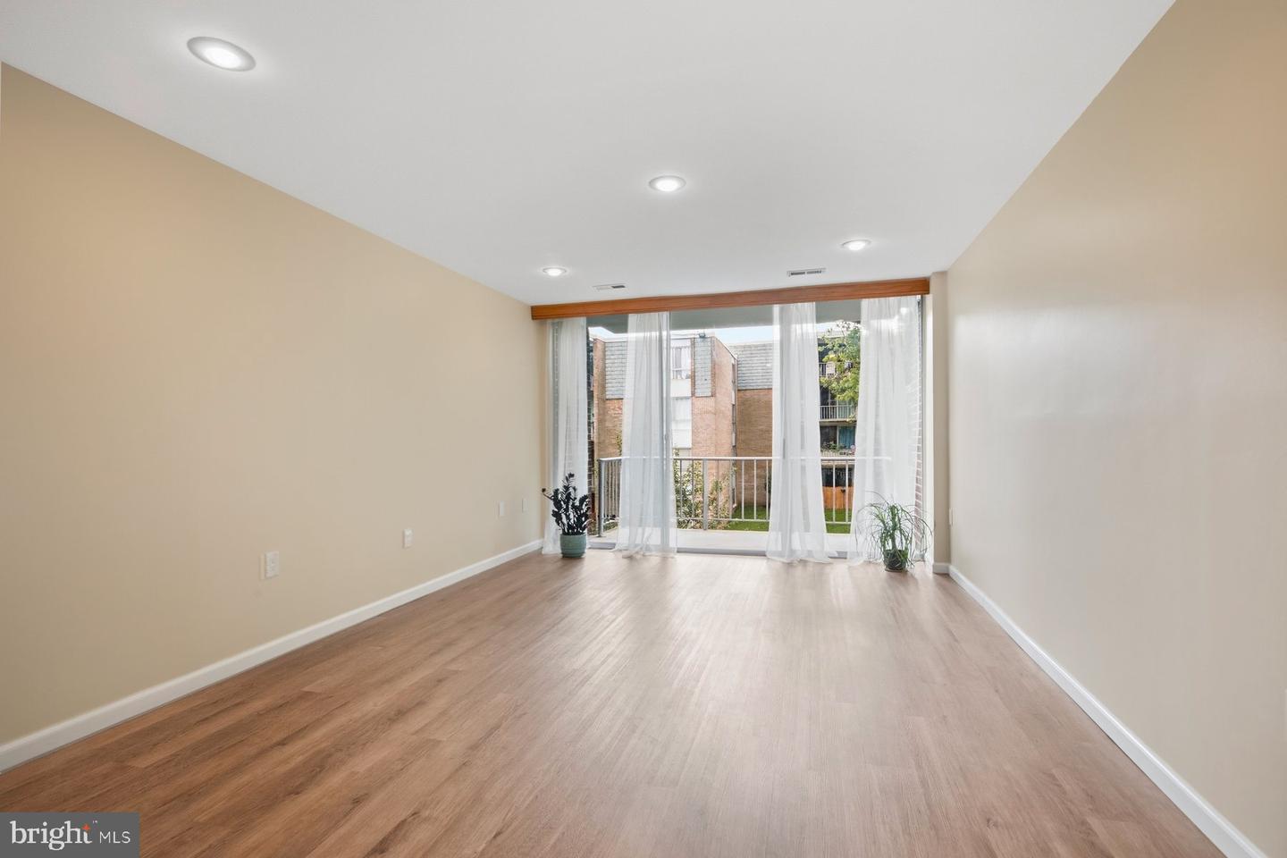 3932 Bel Pre Rd #3932-6 Property Photo 9