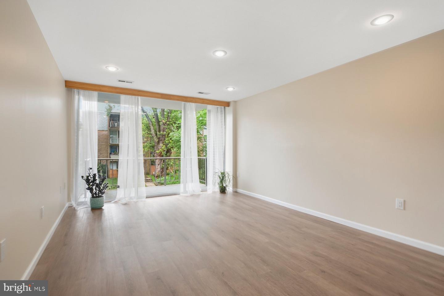 3932 Bel Pre Rd #3932-6 Property Photo 10
