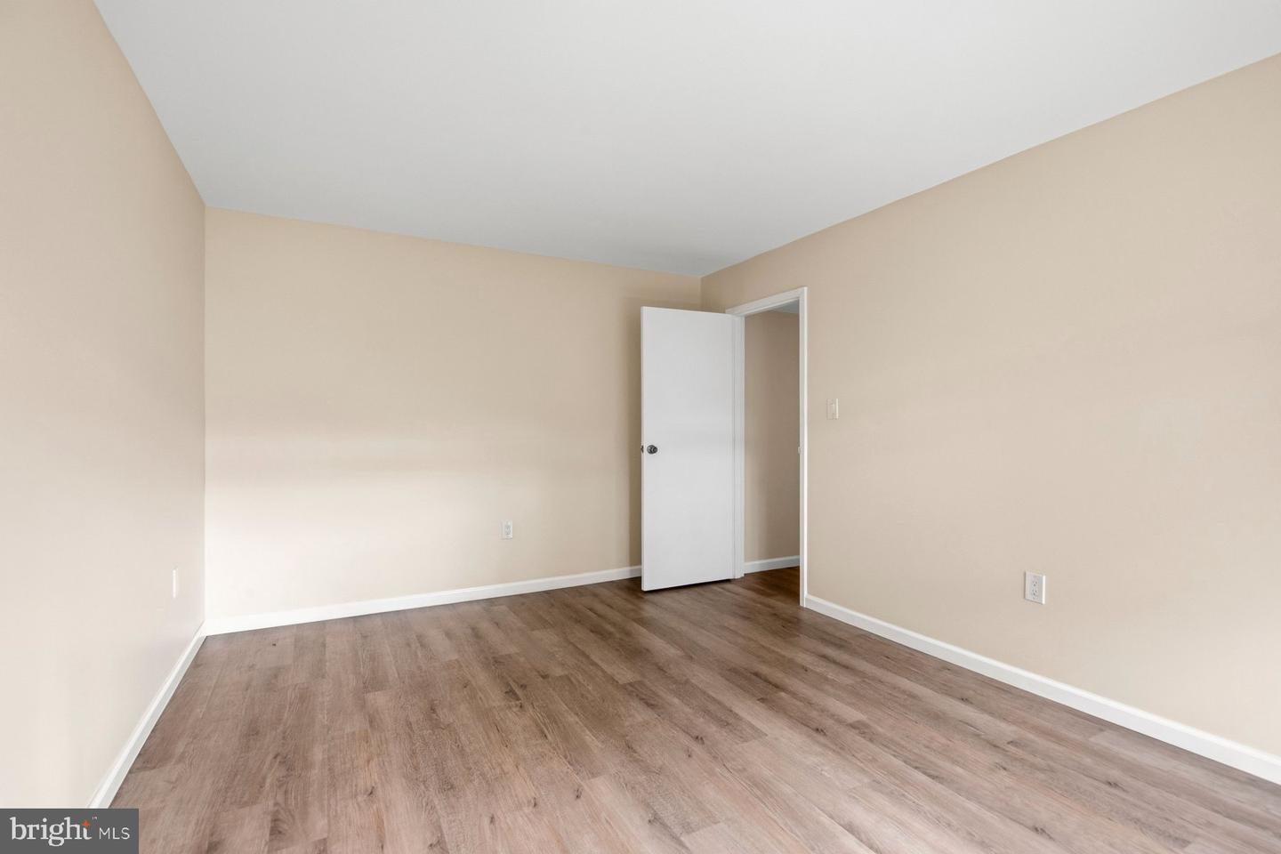 3932 Bel Pre Rd #3932-6 Property Photo 17