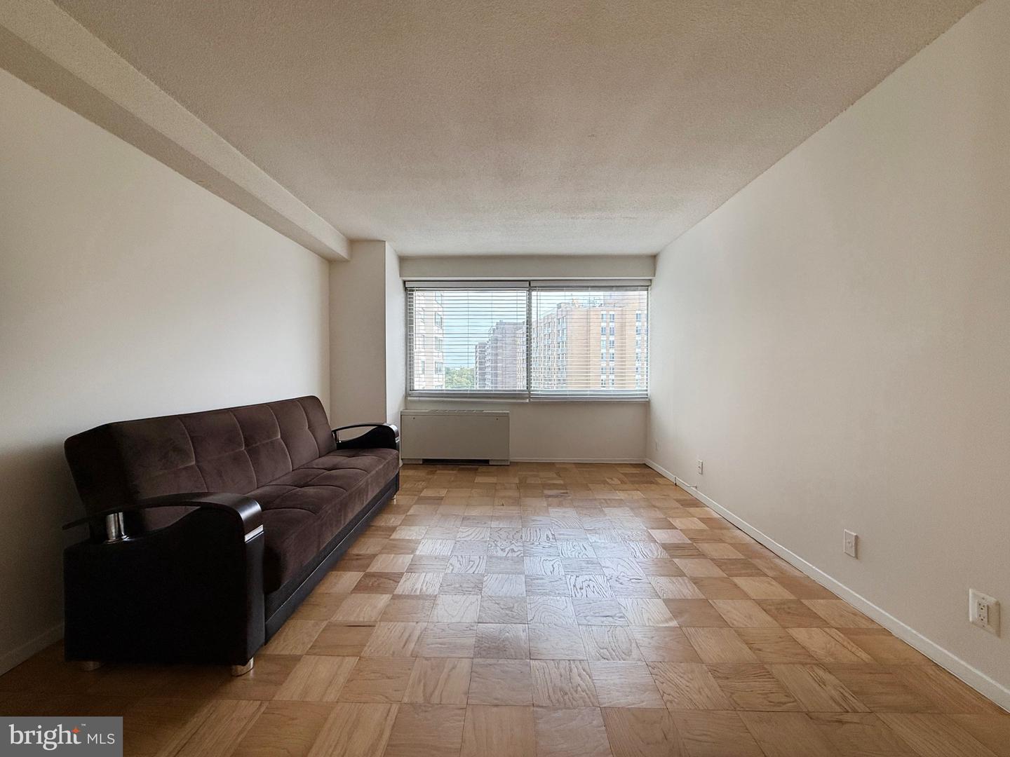 4515 Willard Ave #2018s Property Photo 2