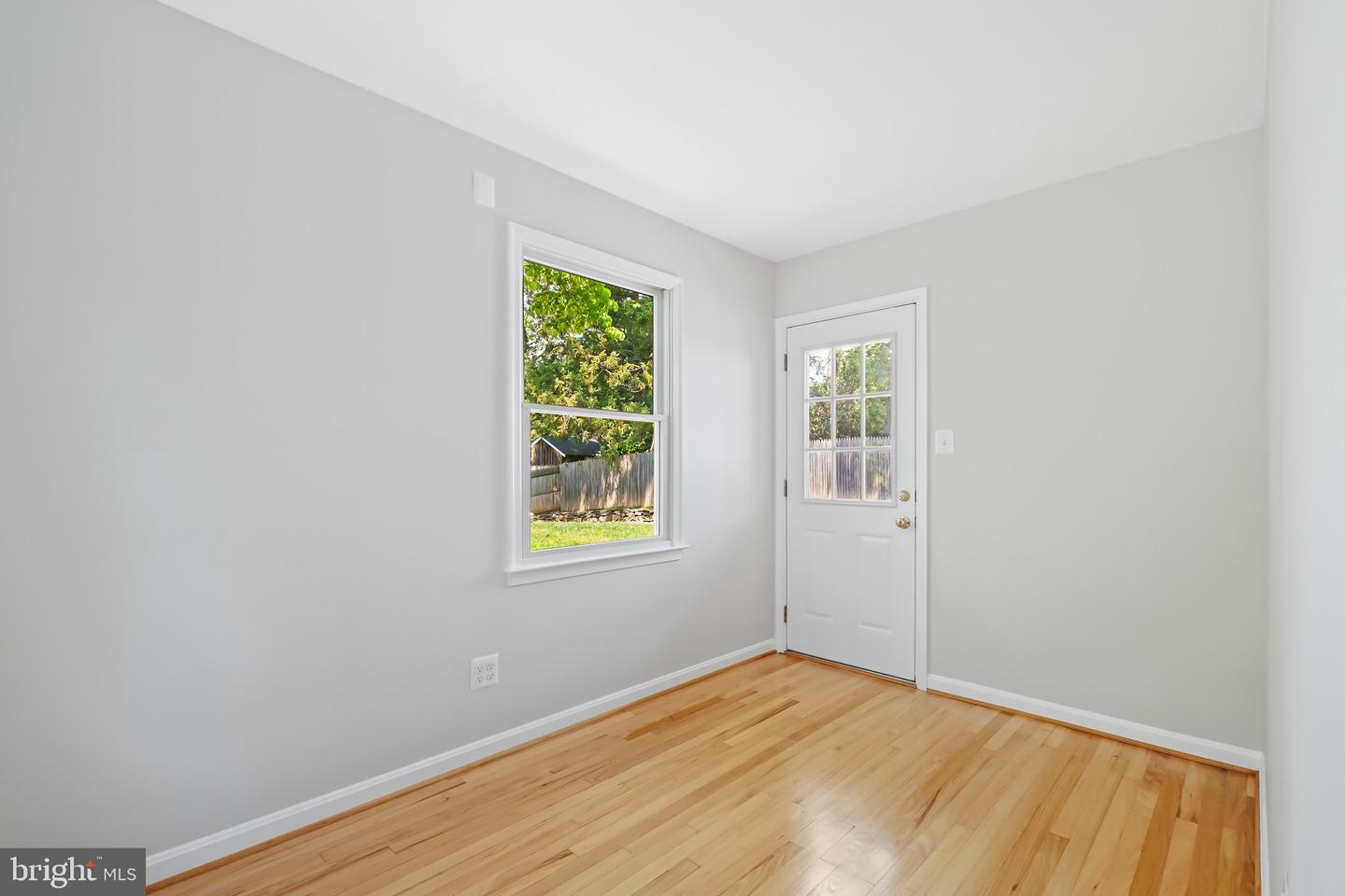 5617 Glenwood Rd Property Photo 21