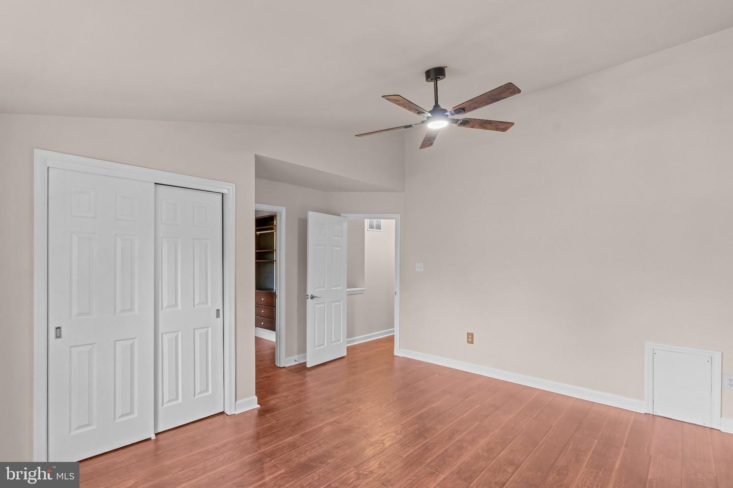 8107 Hallmark Pl E Property Photo 17