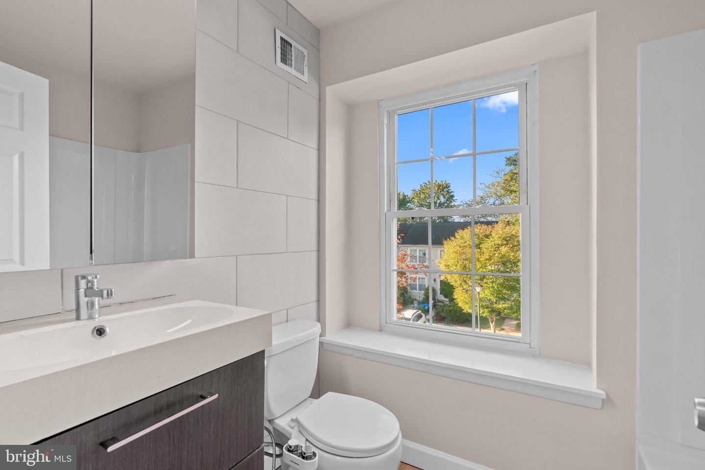 8107 Hallmark Pl E Property Photo 20
