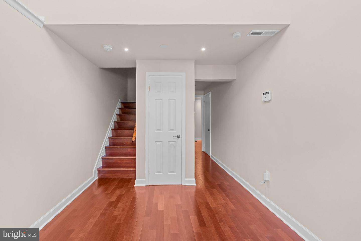 8107 Hallmark Pl E Property Photo 27