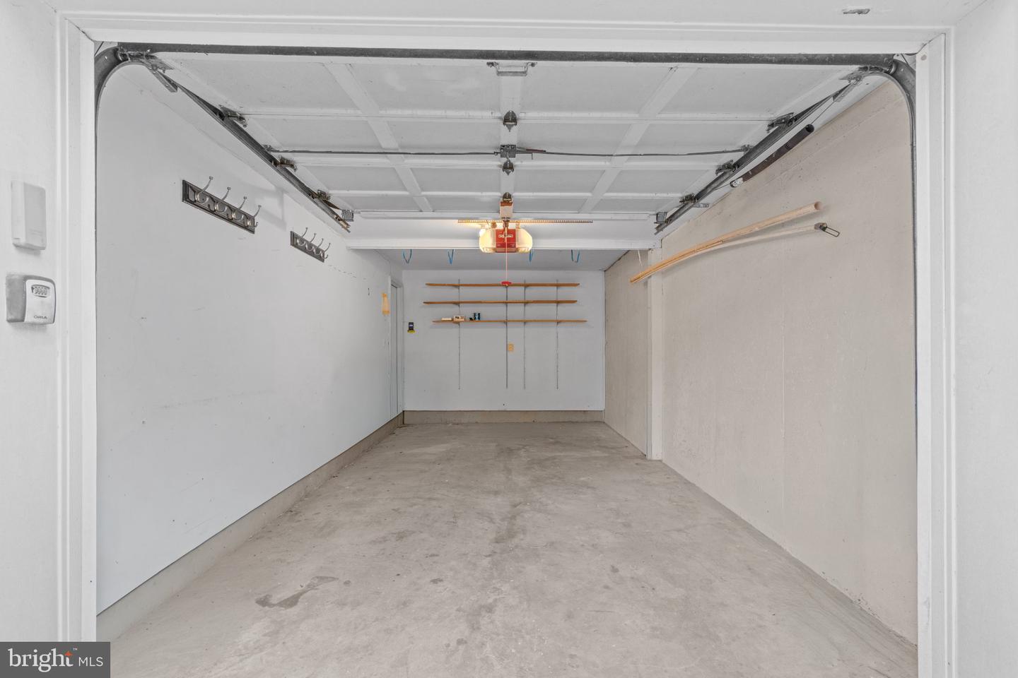 8107 Hallmark Pl E Property Photo 32