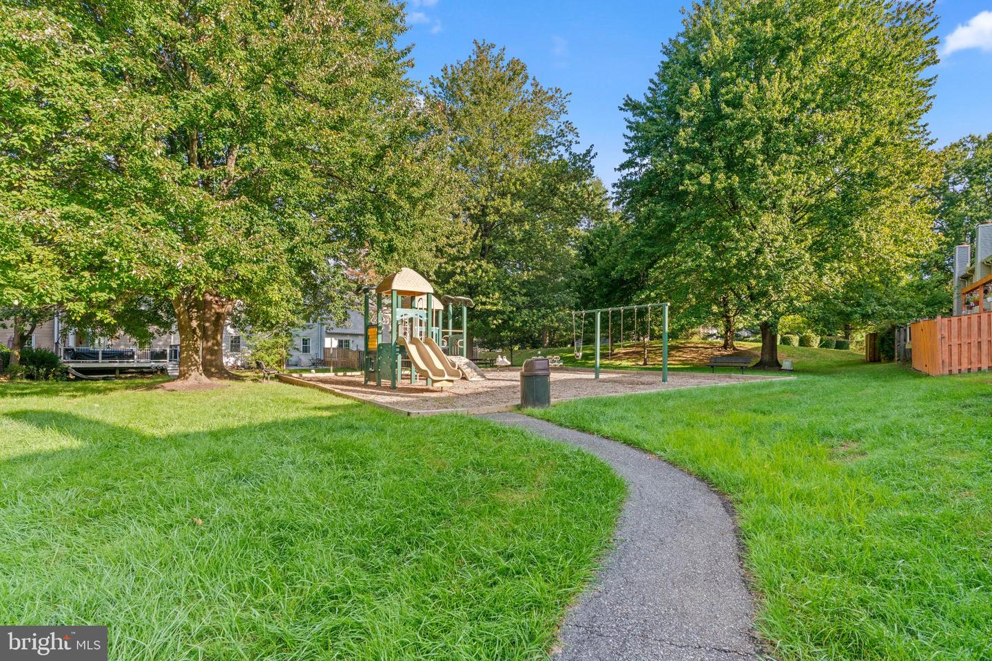 8107 Hallmark Pl E Property Photo 39