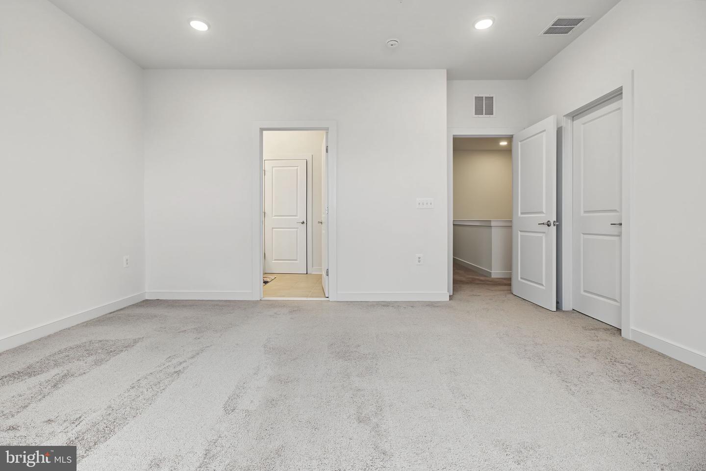 16122 Frederick Rd #34 Property Photo 47