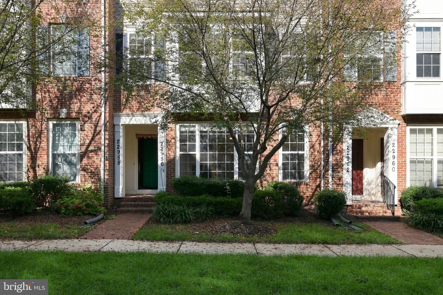 22956 SPICEBUSH DR #1411 Property Photo 1