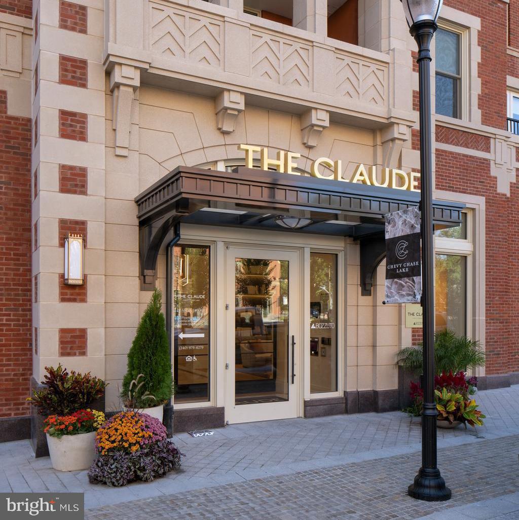 3820 CHAPLIN PL #506/CLAUDE Property Photo 1
