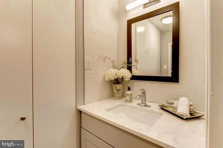 4515 Willard Ave #615s Property Photo 9
