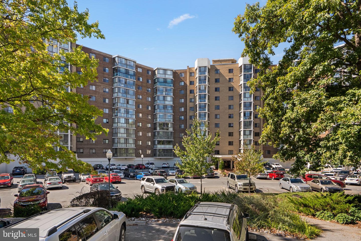 15115 INTERLACHEN DR #3-225 Property Photo 1