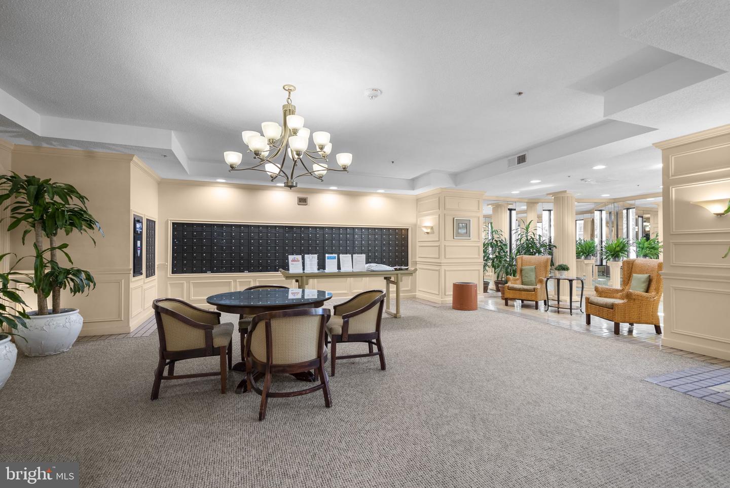 15115 Interlachen Dr #3-225 Property Photo 4