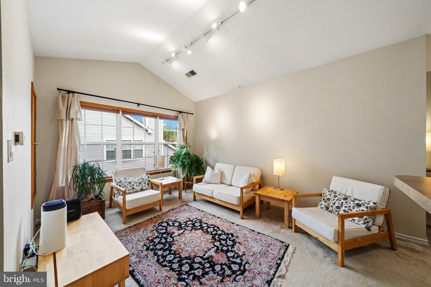 18512 BOYSENBERRY DR #201 Property Photo 1