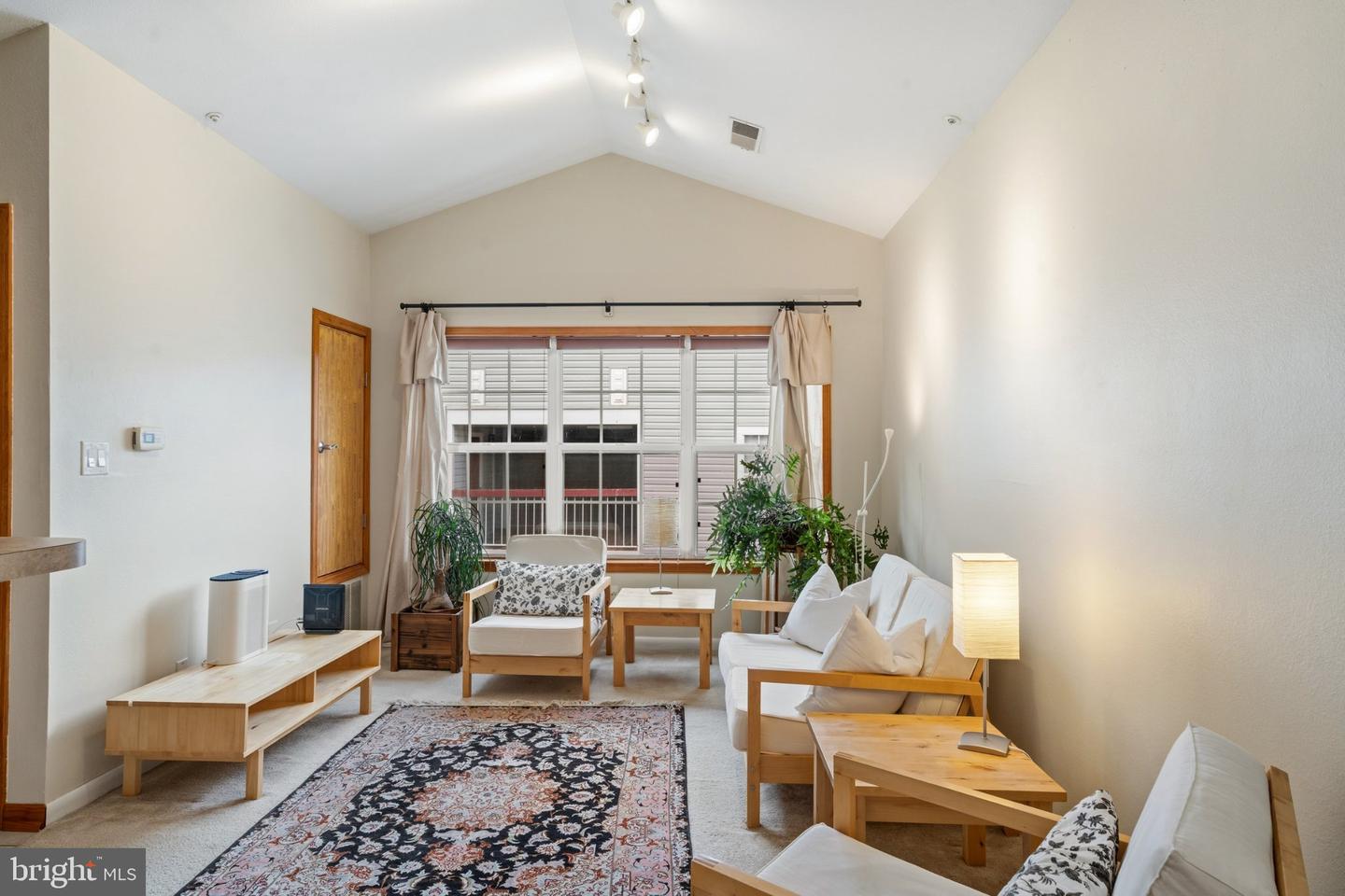 18512 Boysenberry Dr #201 Property Photo 4