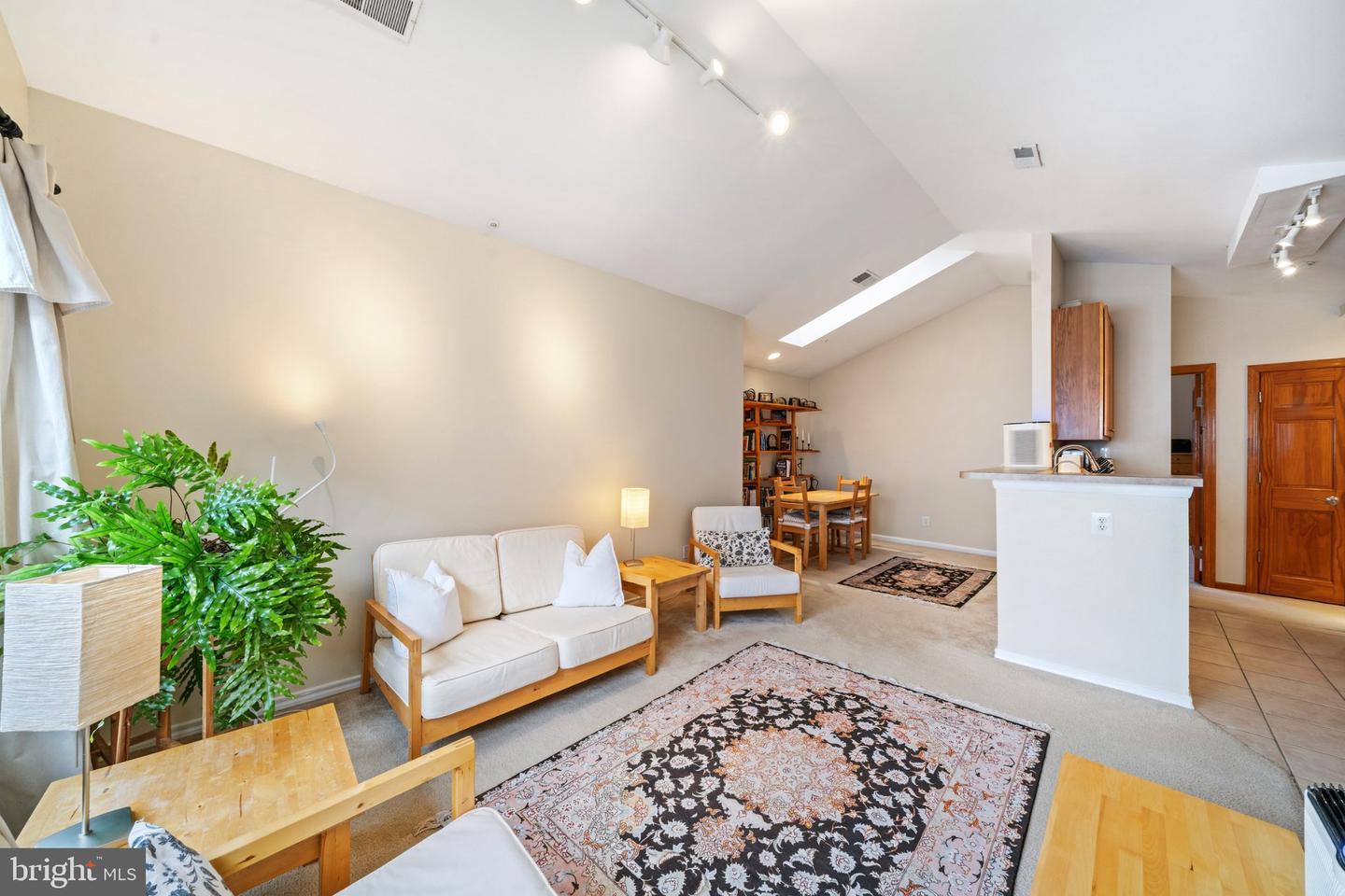 18512 Boysenberry Dr #201 Property Photo 6