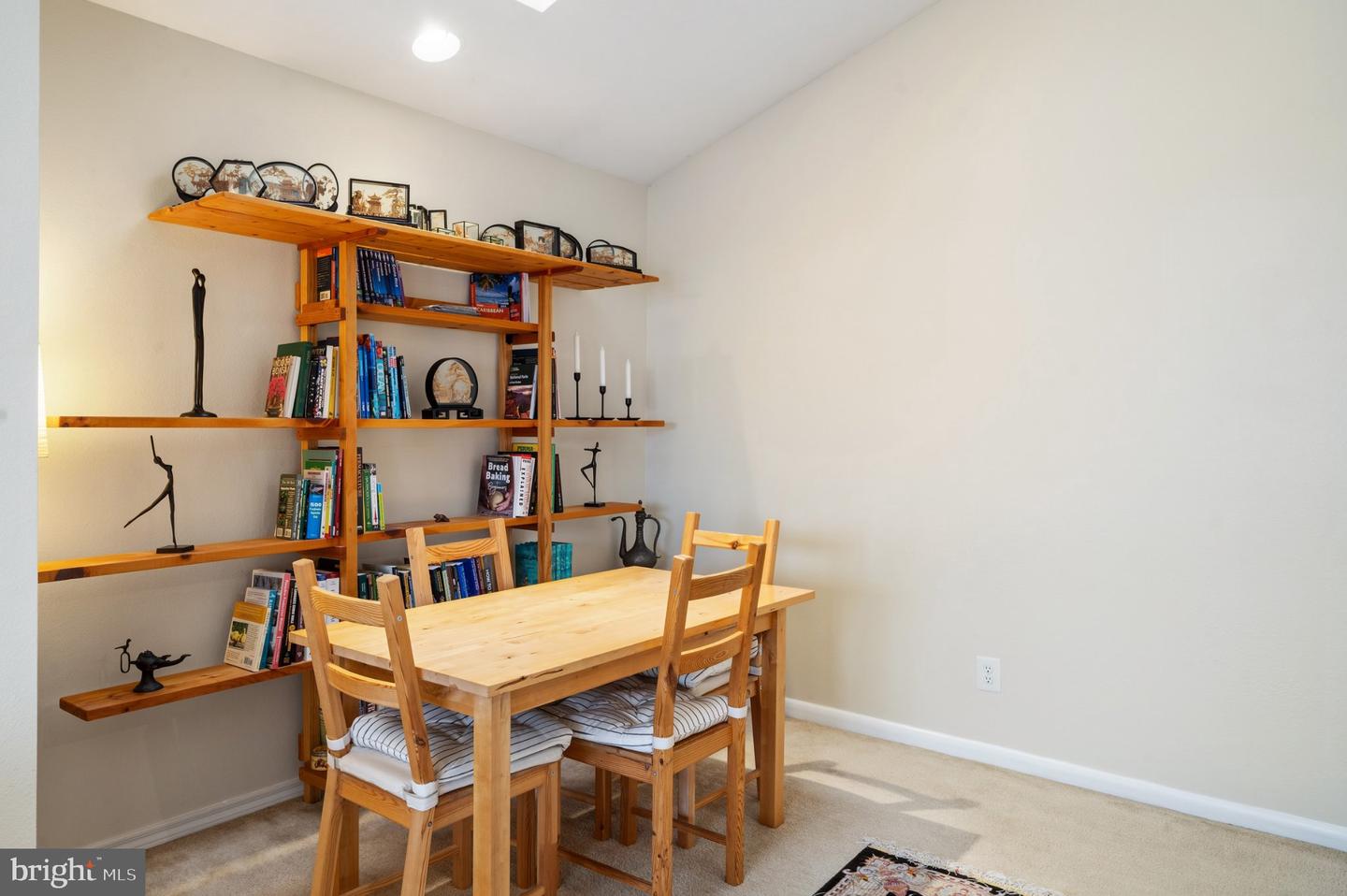 18512 Boysenberry Dr #201 Property Photo 12