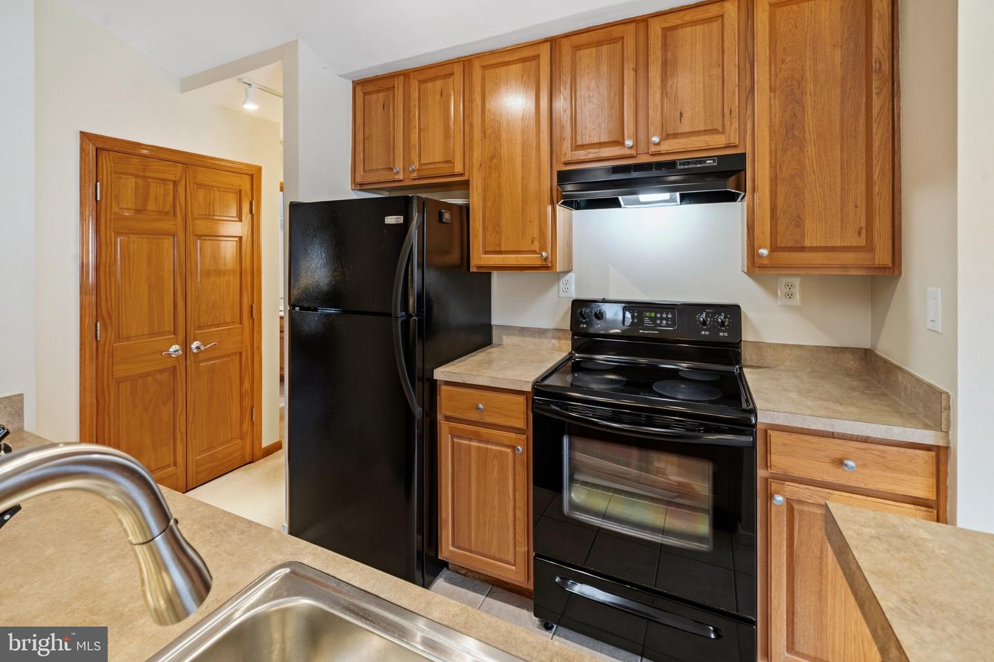 18512 Boysenberry Dr #201 Property Photo 15