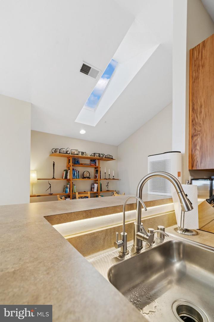 18512 Boysenberry Dr #201 Property Photo 18