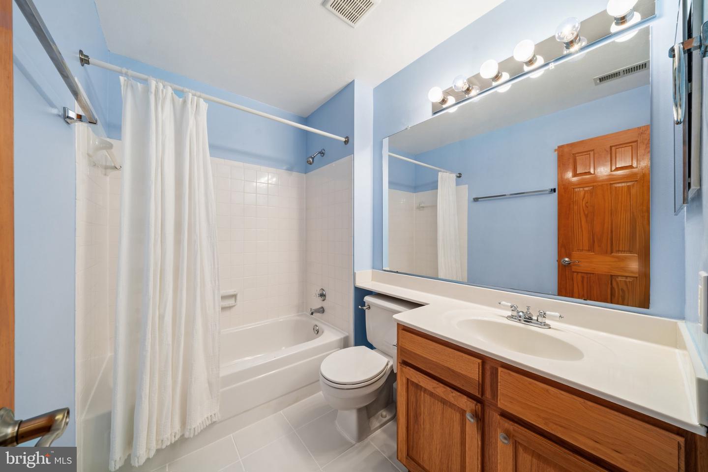 18512 Boysenberry Dr #201 Property Photo 23