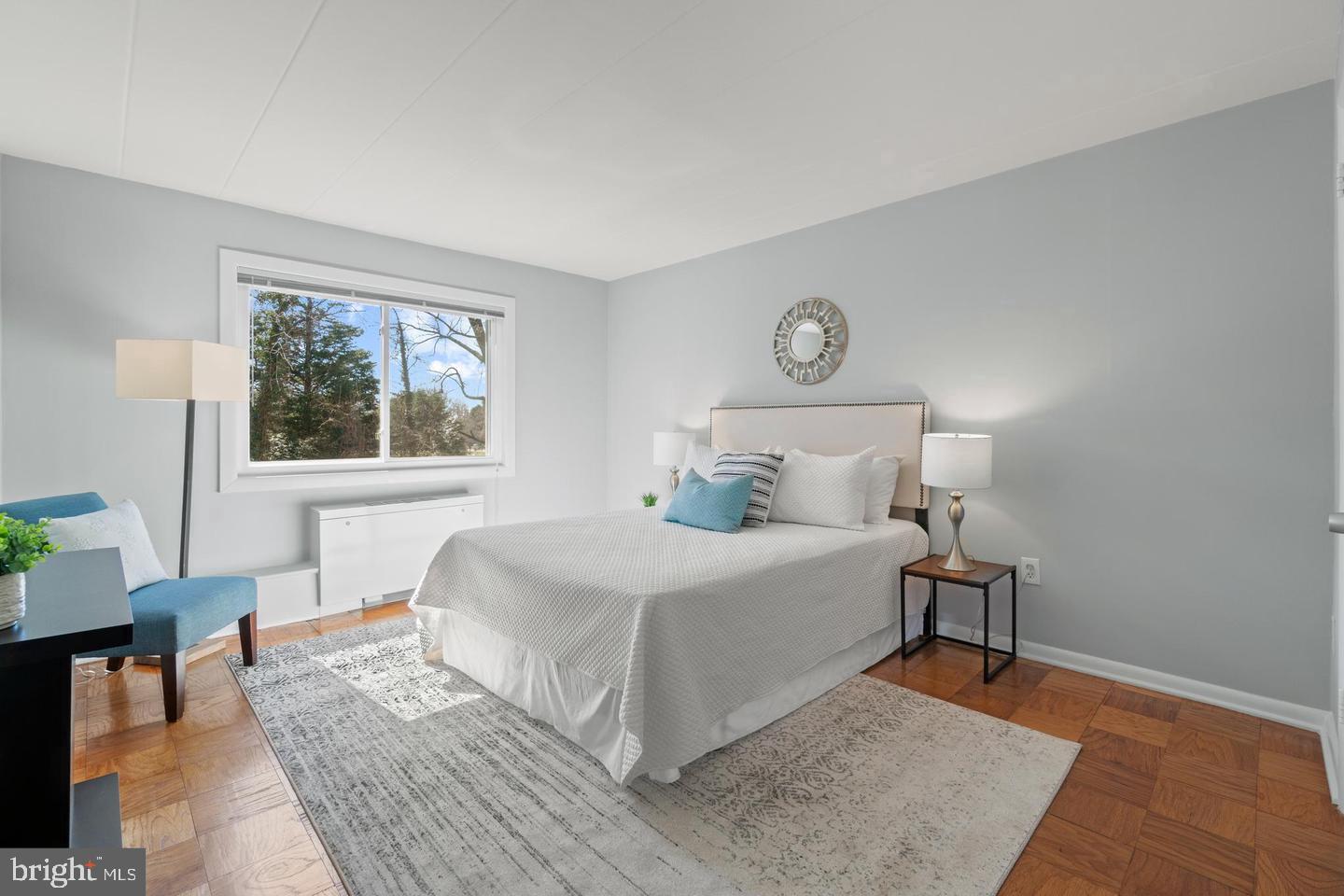 4800 Chevy Chase Dr #308 Property Photo 7