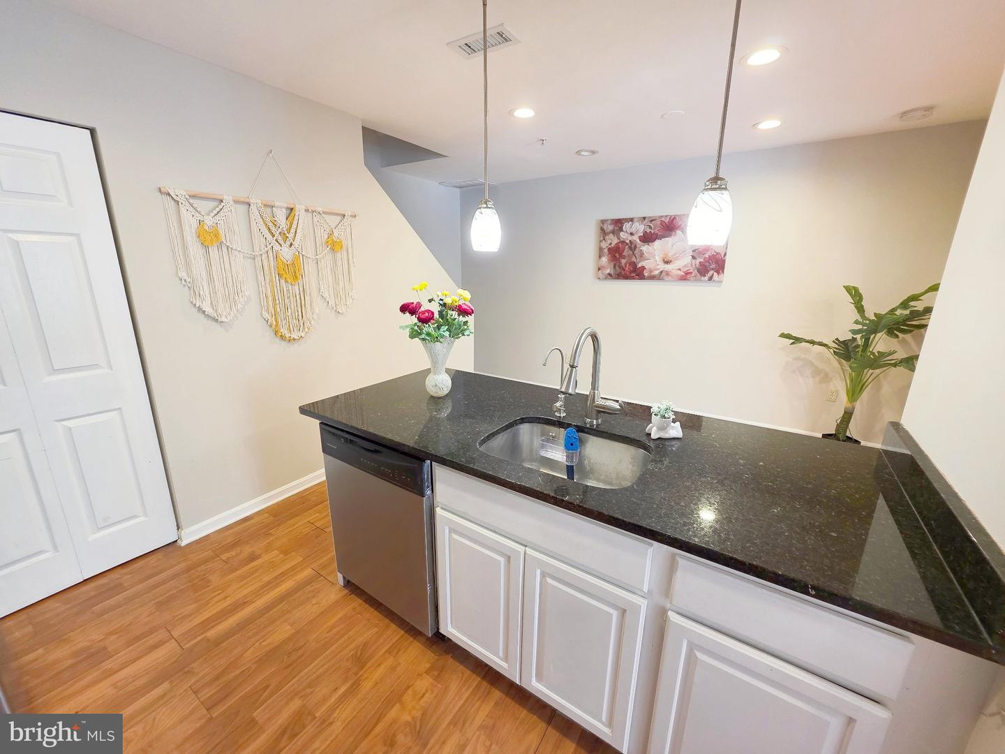 15441 Reprise Ter Property Photo 8