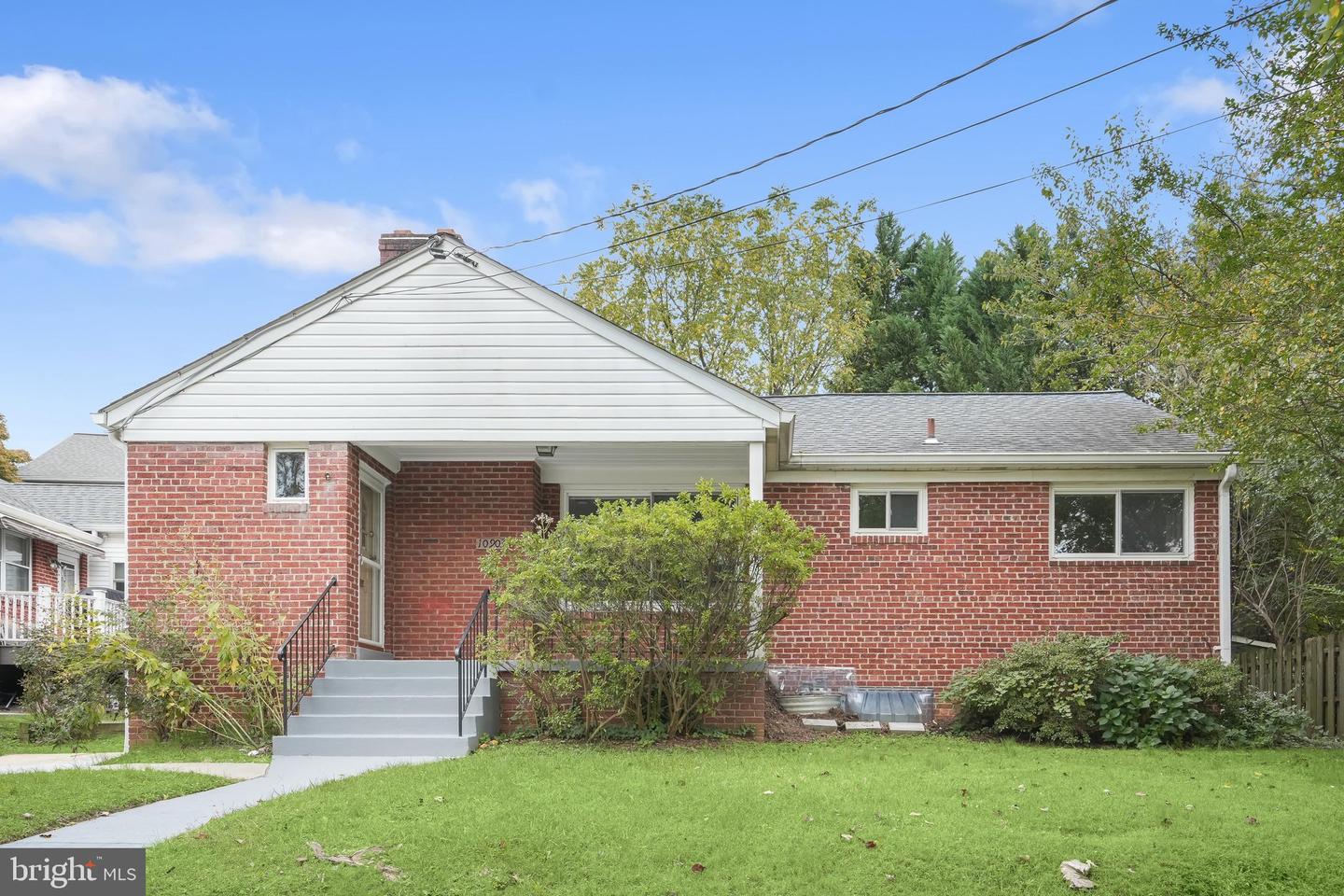 10903 STILLWATER AVE Property Photo 1