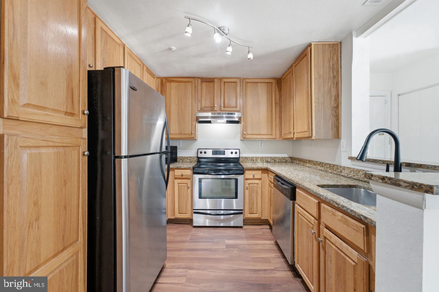 18529 Boysenberry #303 Property Photo 6