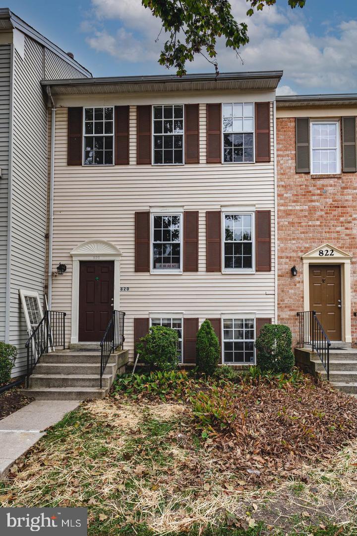 820 IVY LEAGUE LN Property Photo 1