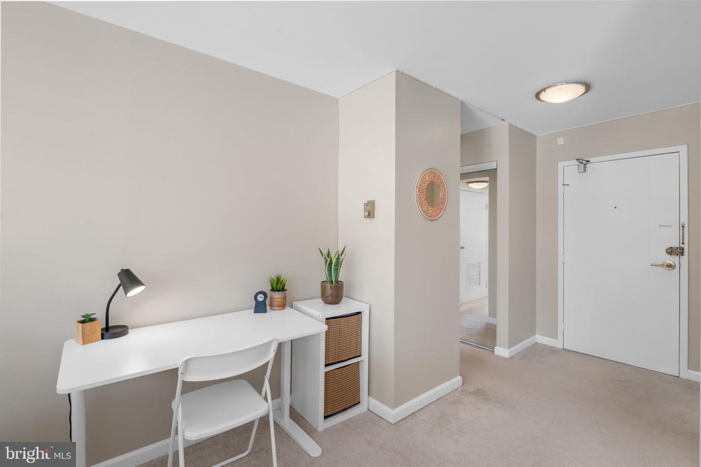 9039 Sligo Creek Pkwy #806 Property Photo 3