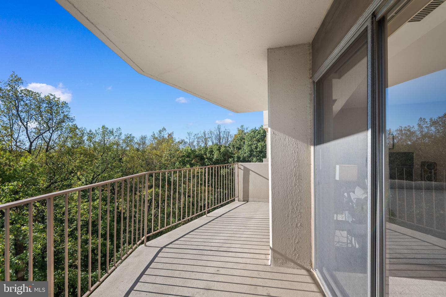 9039 Sligo Creek Pkwy #806 Property Photo 15