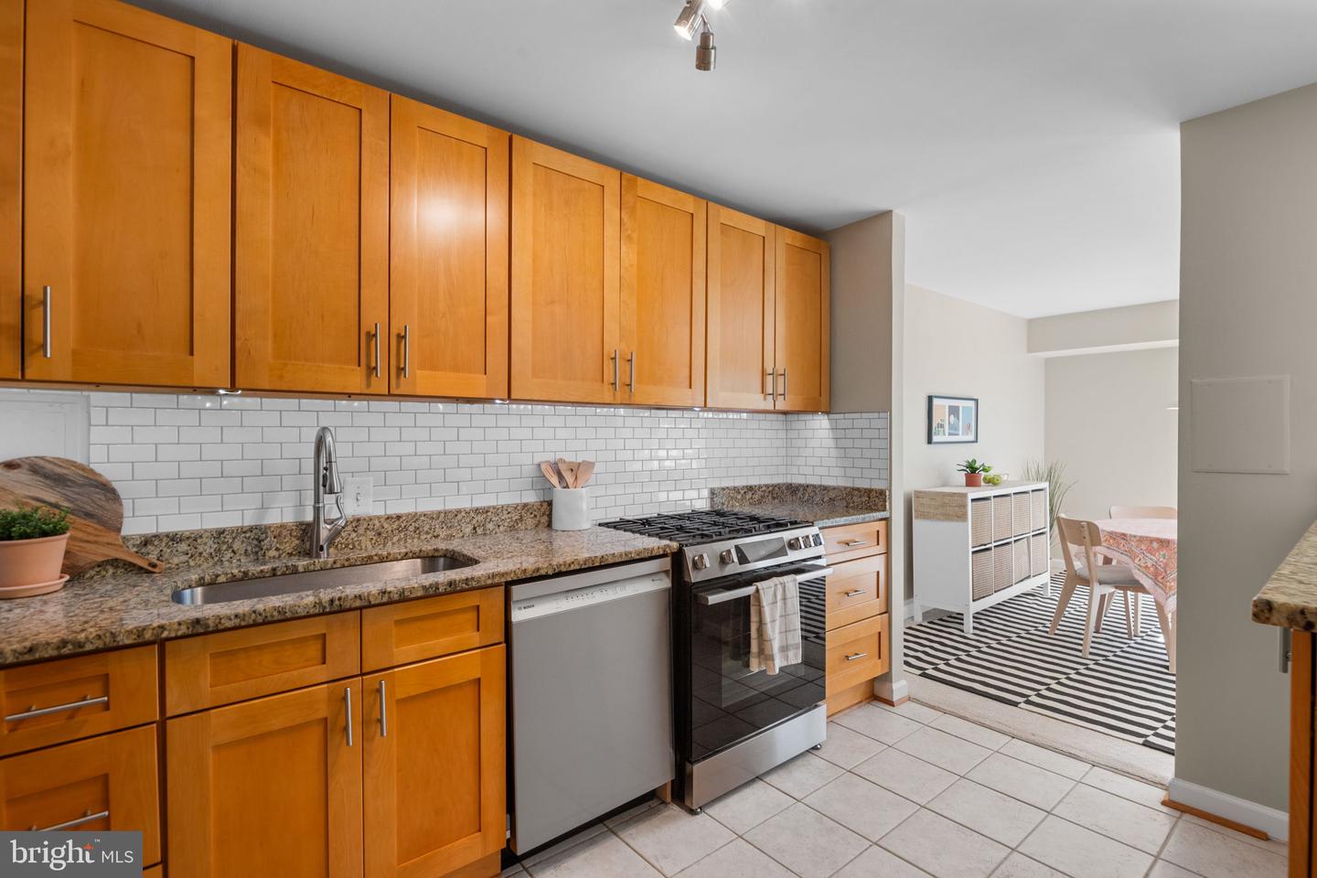 9039 Sligo Creek Pkwy #806 Property Photo 19