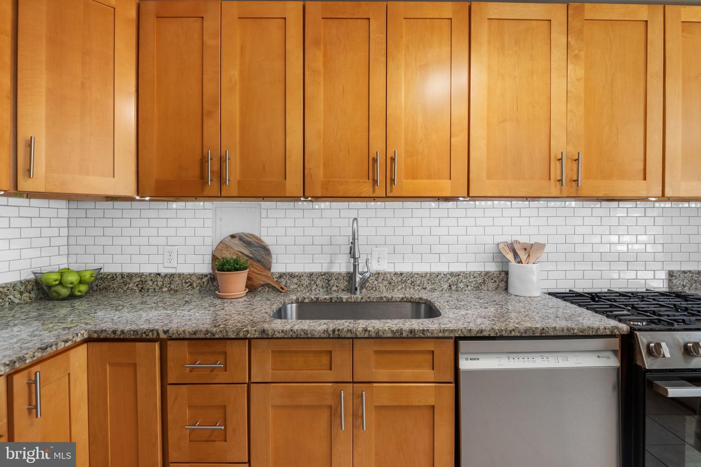 9039 Sligo Creek Pkwy #806 Property Photo 21