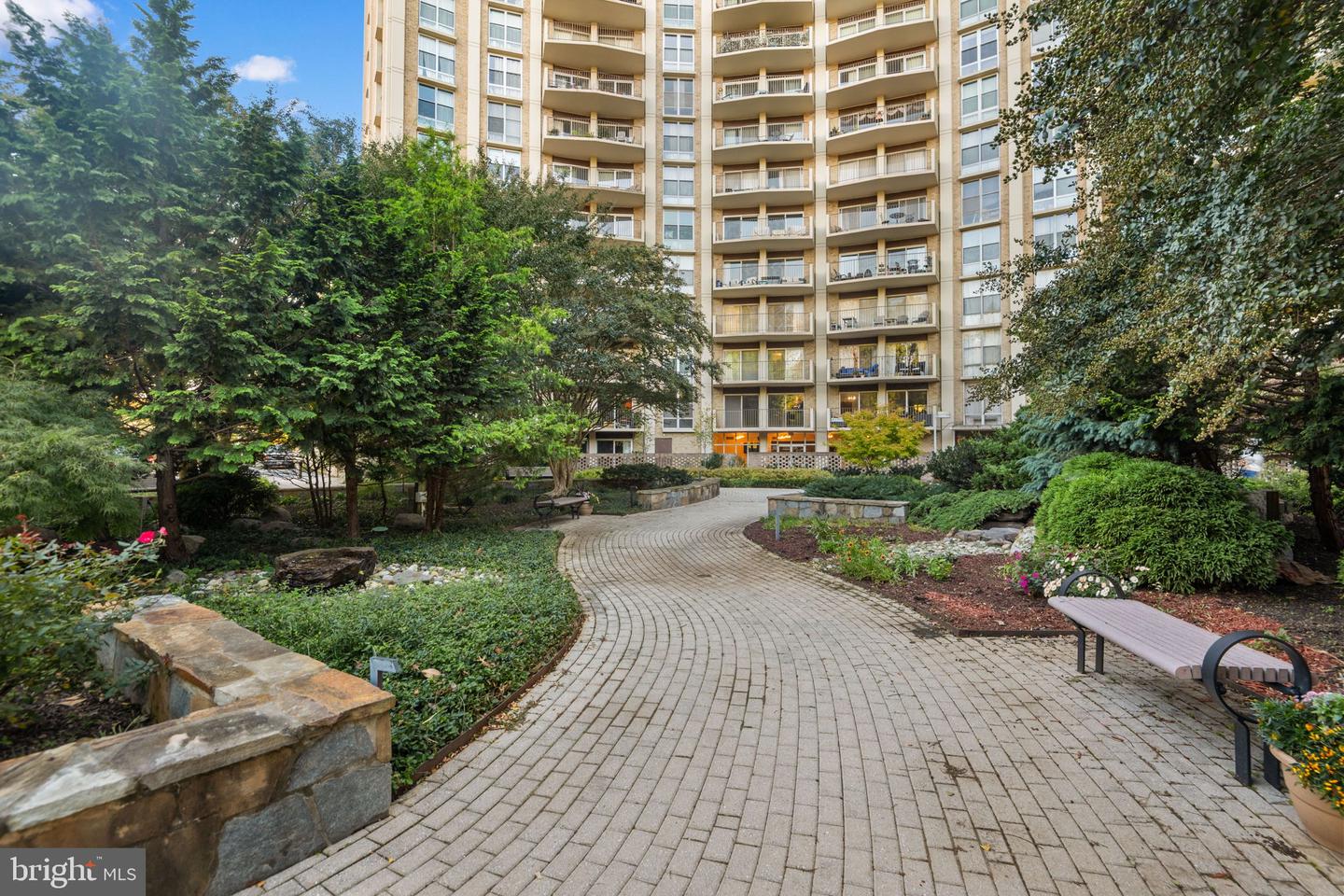 9039 Sligo Creek Pkwy #806 Property Photo 37