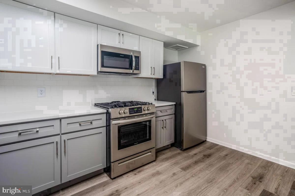 1699 YALE PL #1741 Property Photo 1