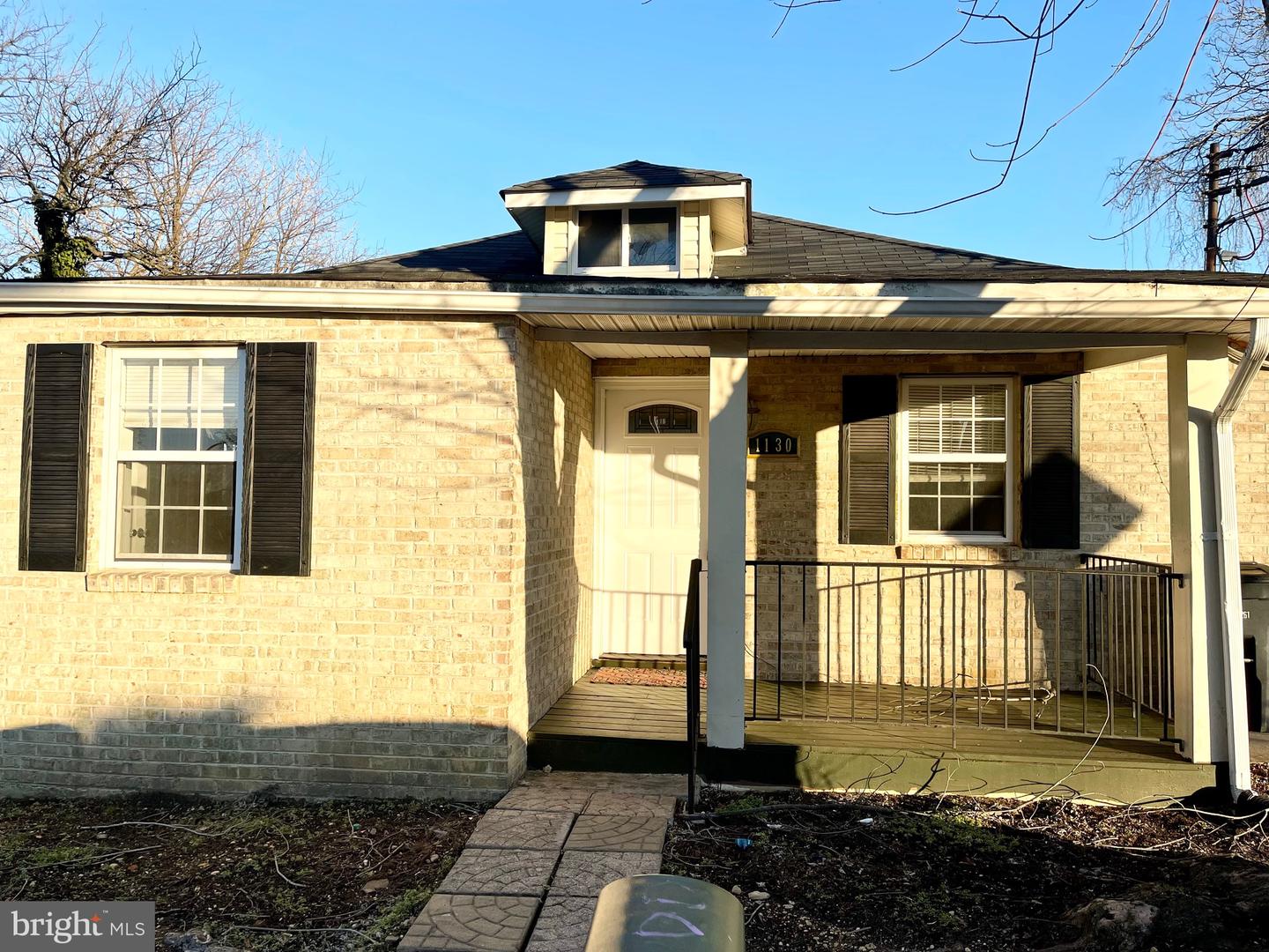1130 GLACIER AVE Property Photo 1