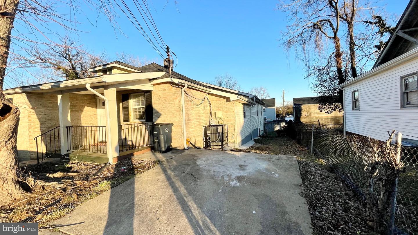 1130 Glacier Ave Property Photo 6