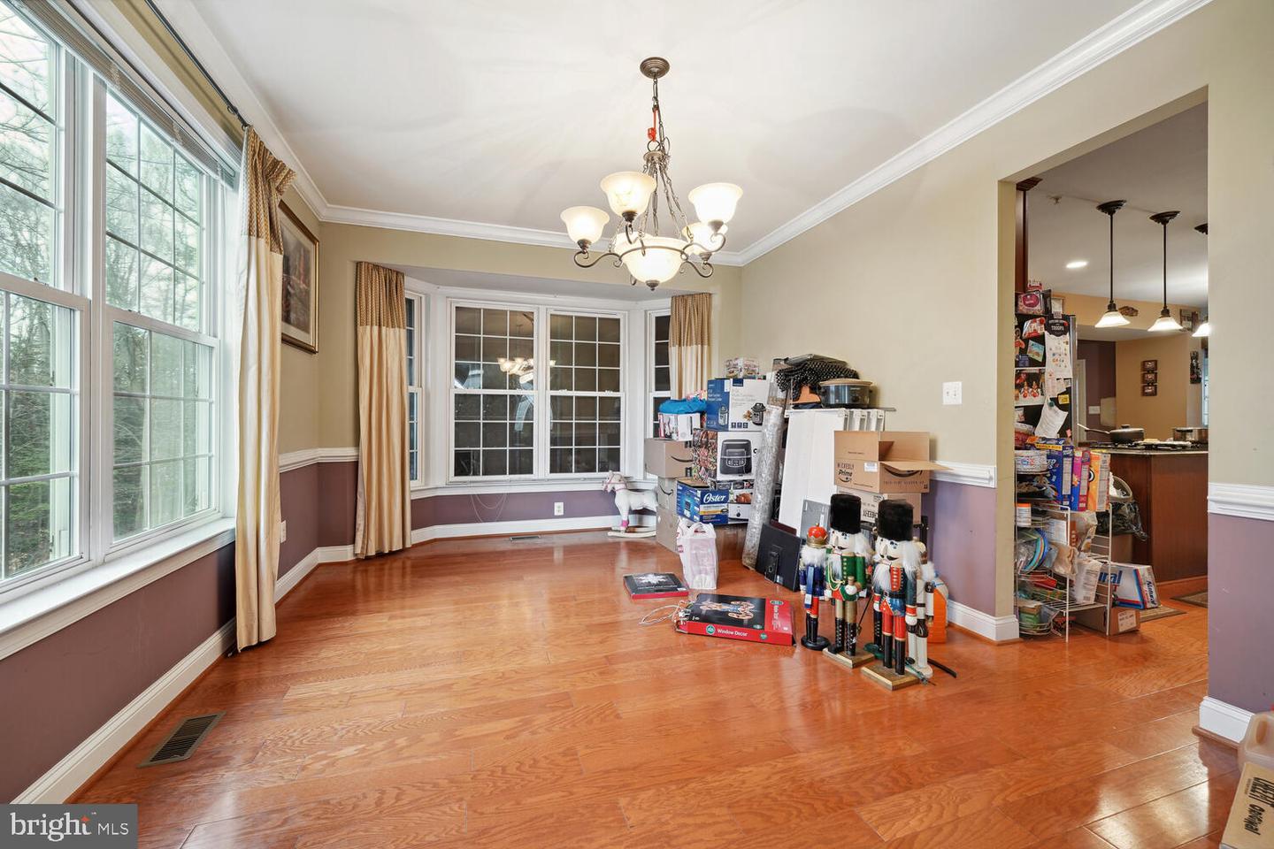 17200 Summerwood Ln Property Photo 3