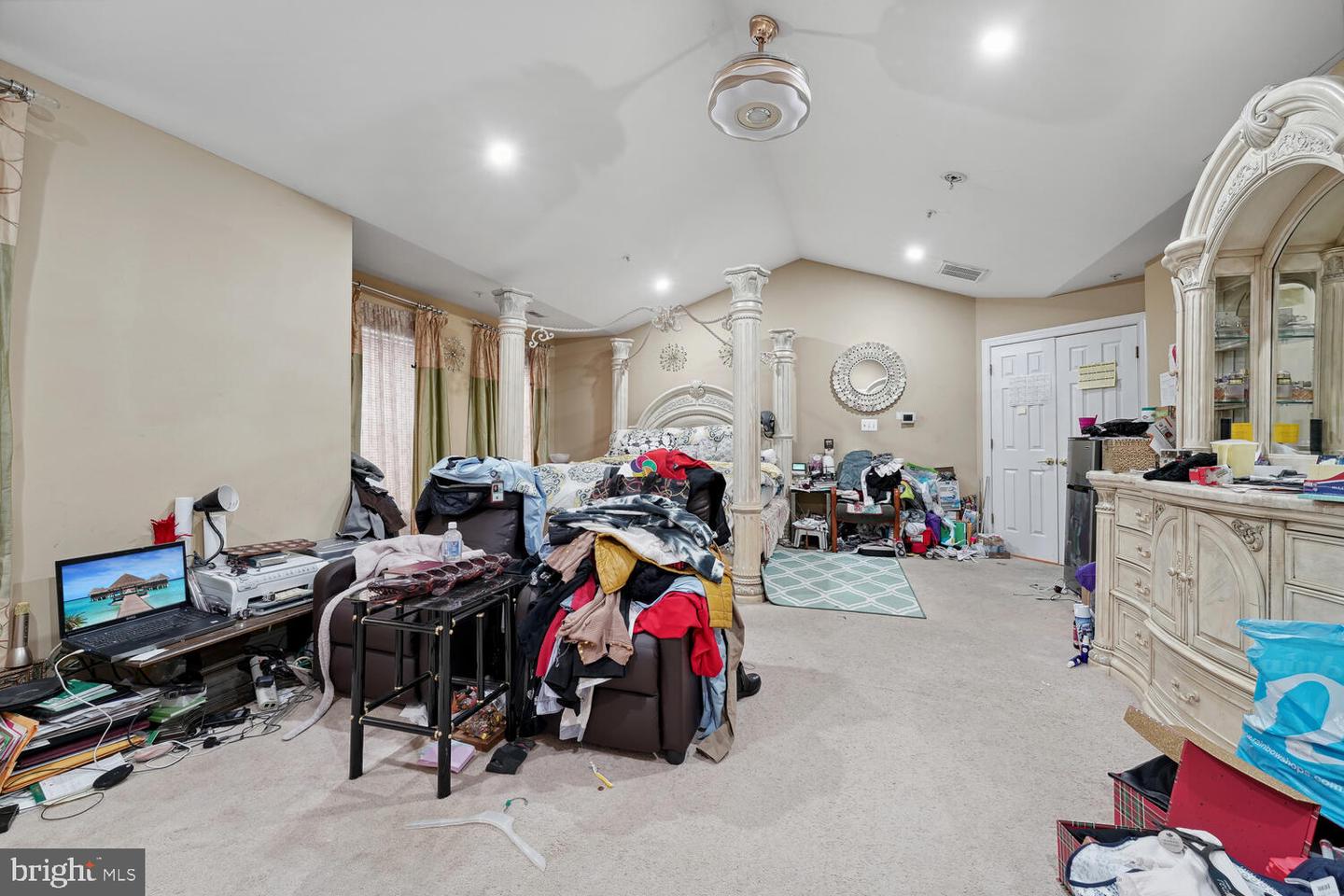 17200 Summerwood Ln Property Photo 9