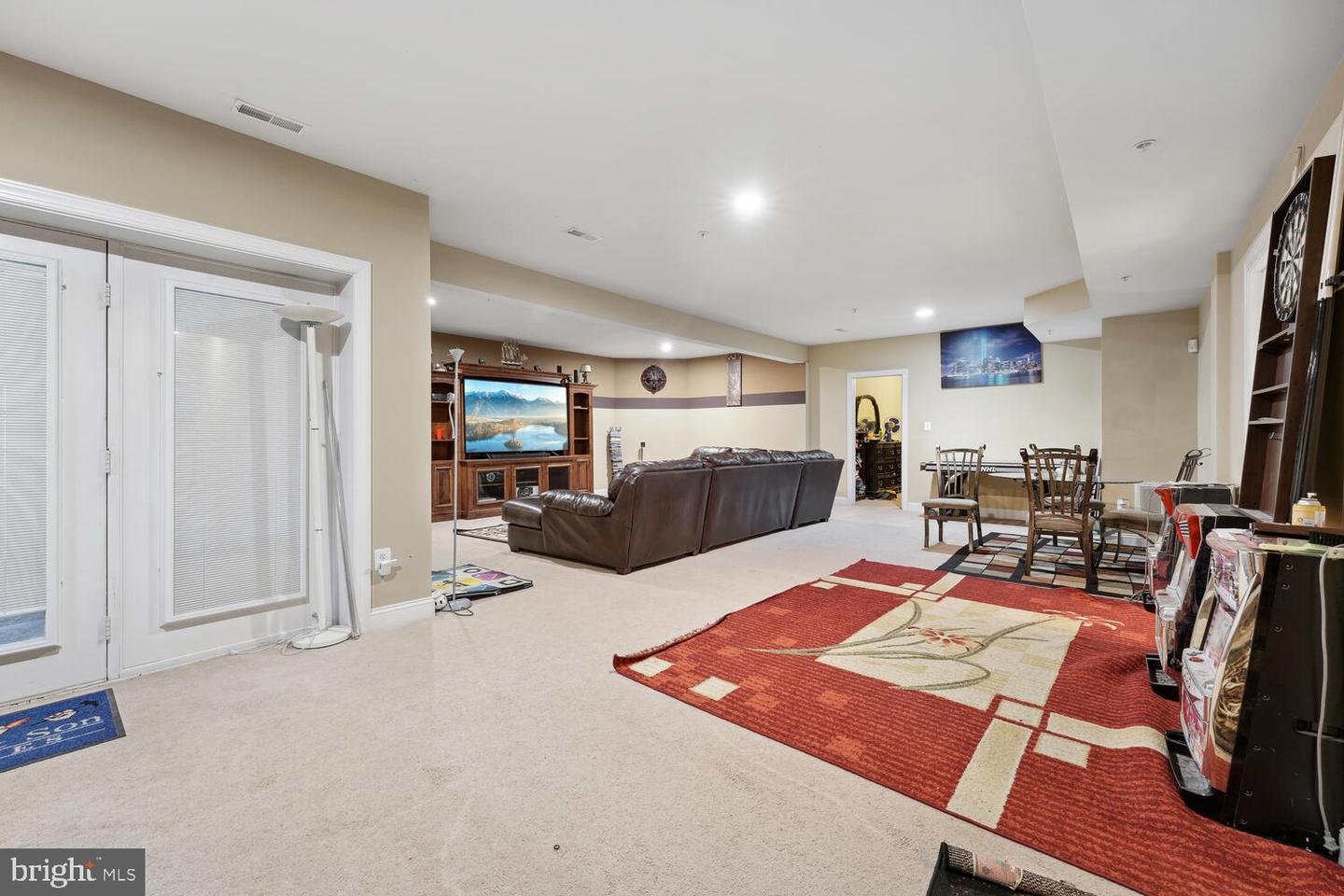 17200 Summerwood Ln Property Photo 14