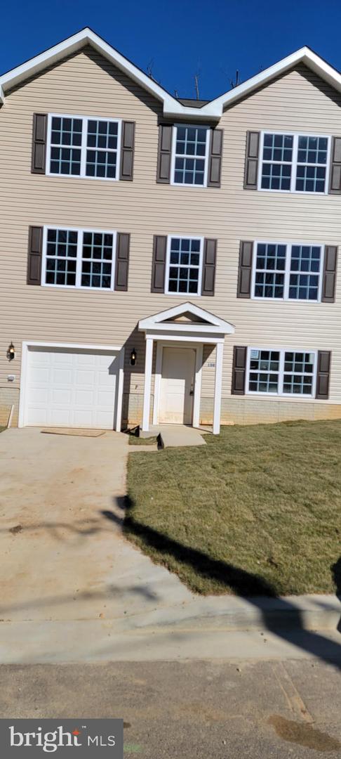 1507 Ballinger Ave Property Photo 1