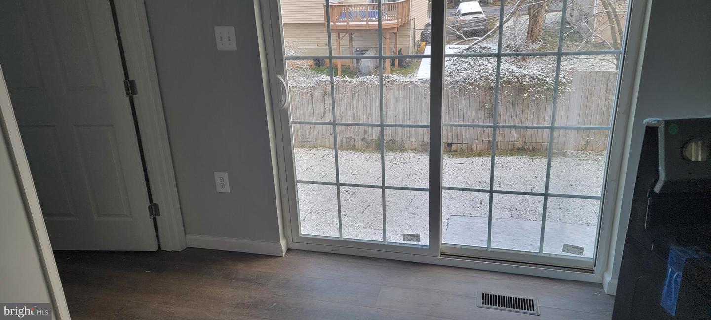 1507 Ballinger Ave Property Photo 17