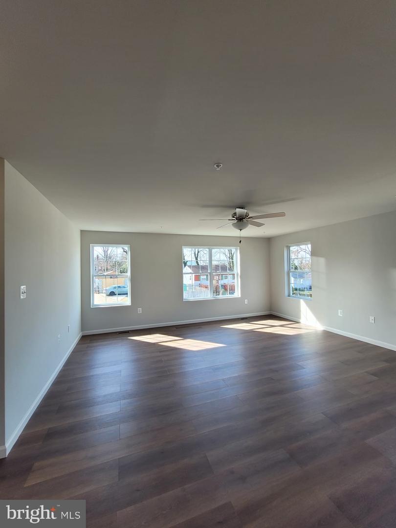 1507 Ballinger Ave Property Photo 58