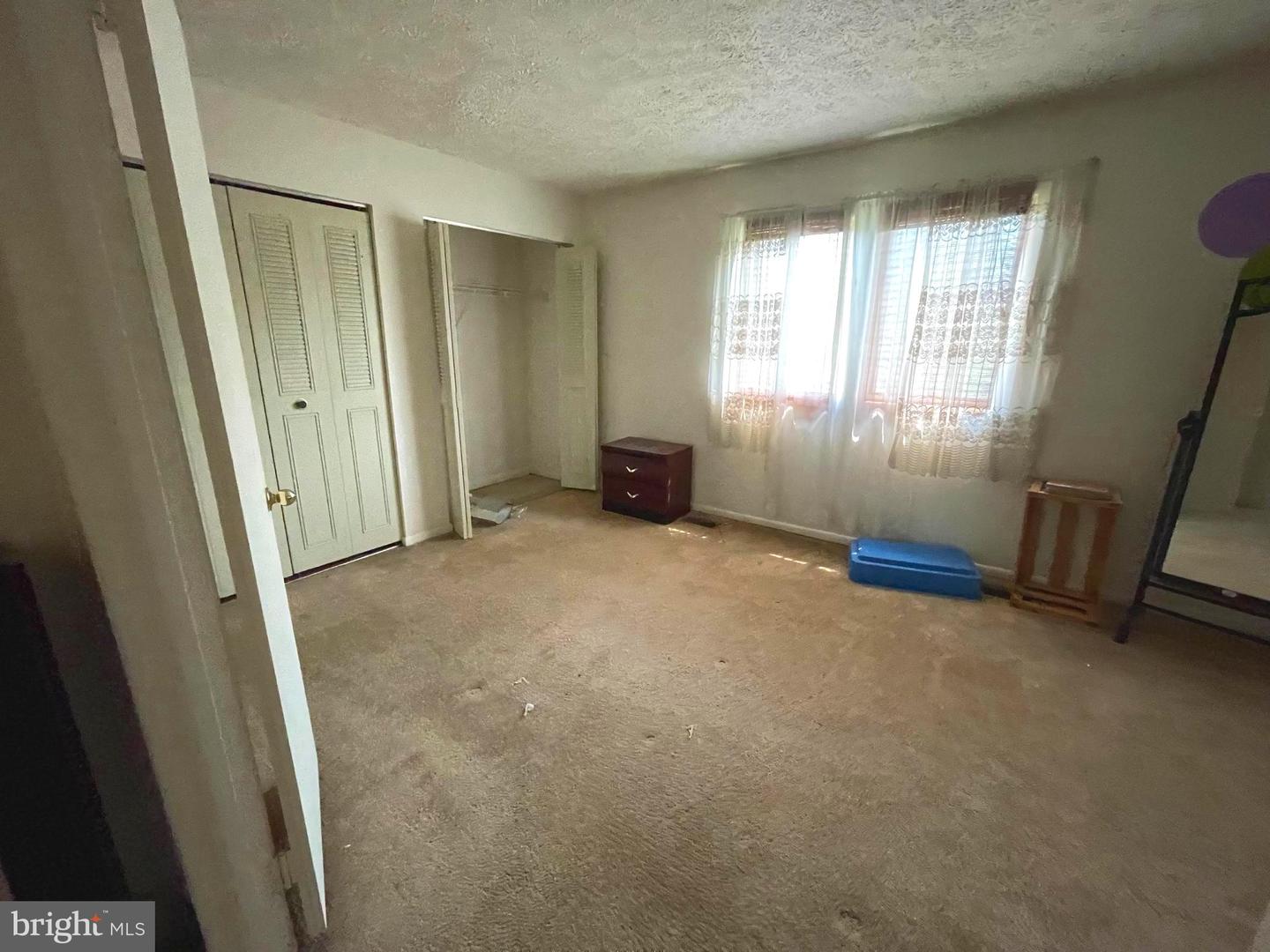 4668 Winterberry Ln Property Photo 12