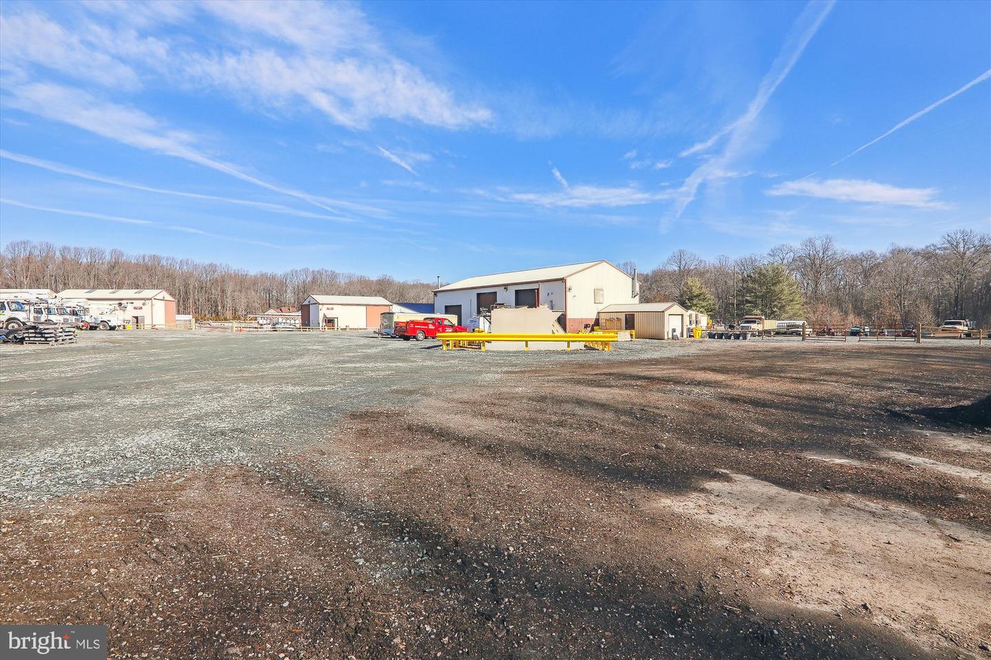 600 Robert Crain Hwy Property Photo 17