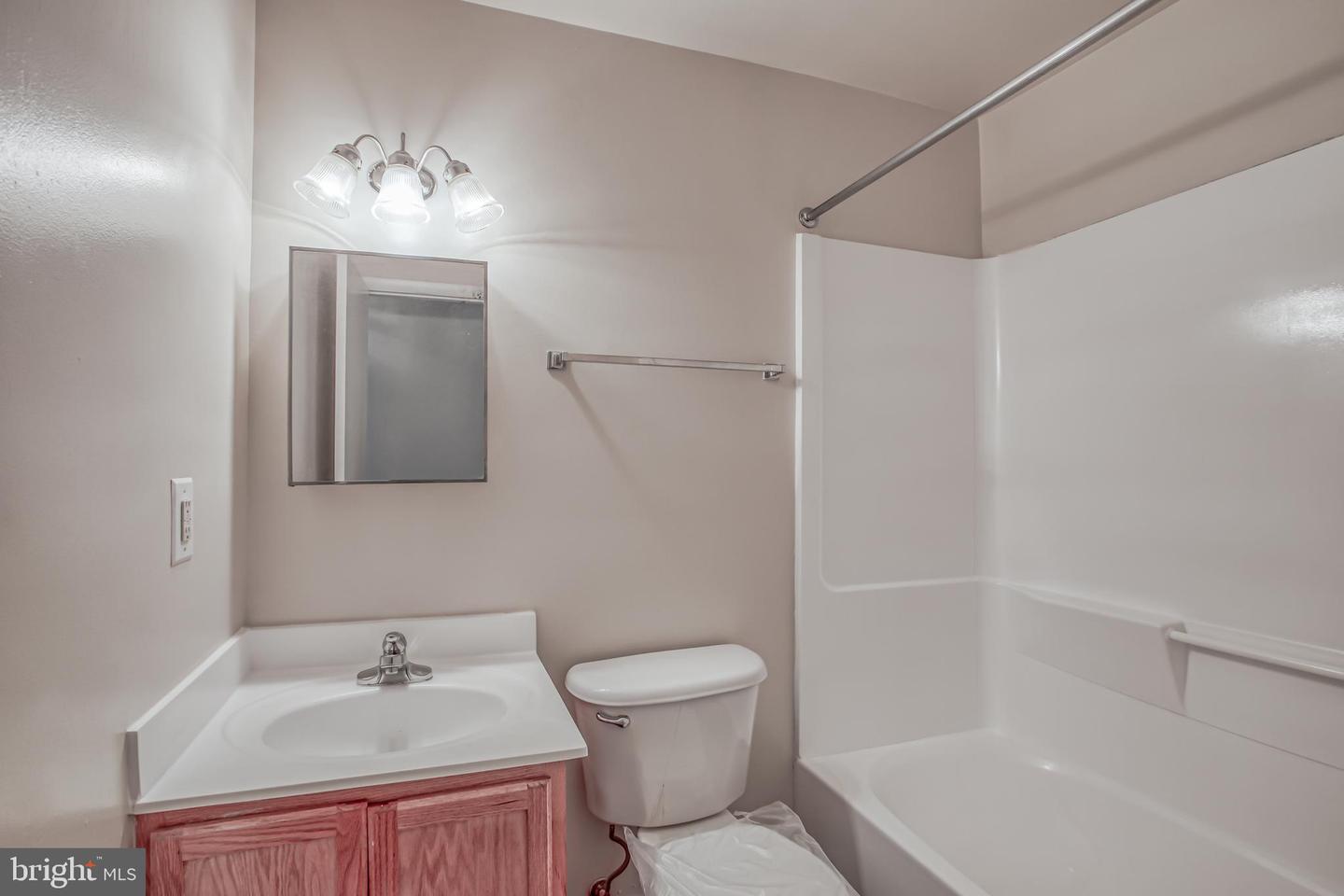 5215 Morris Avenue #5 Property Photo 7