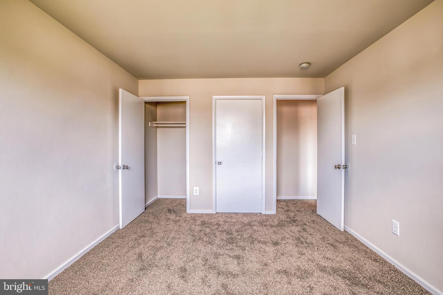 5215 Morris Avenue #5 Property Photo 9