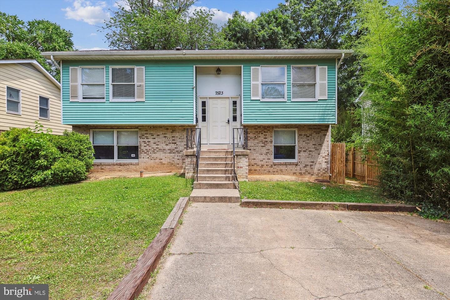 7523 Rhode Island Ave Property Photo 1
