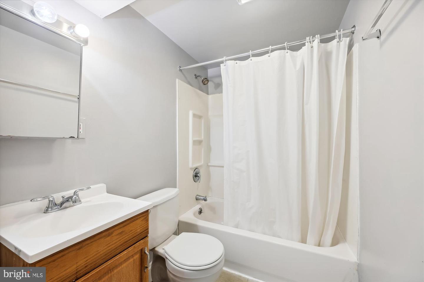 7523 Rhode Island Ave Property Photo 6