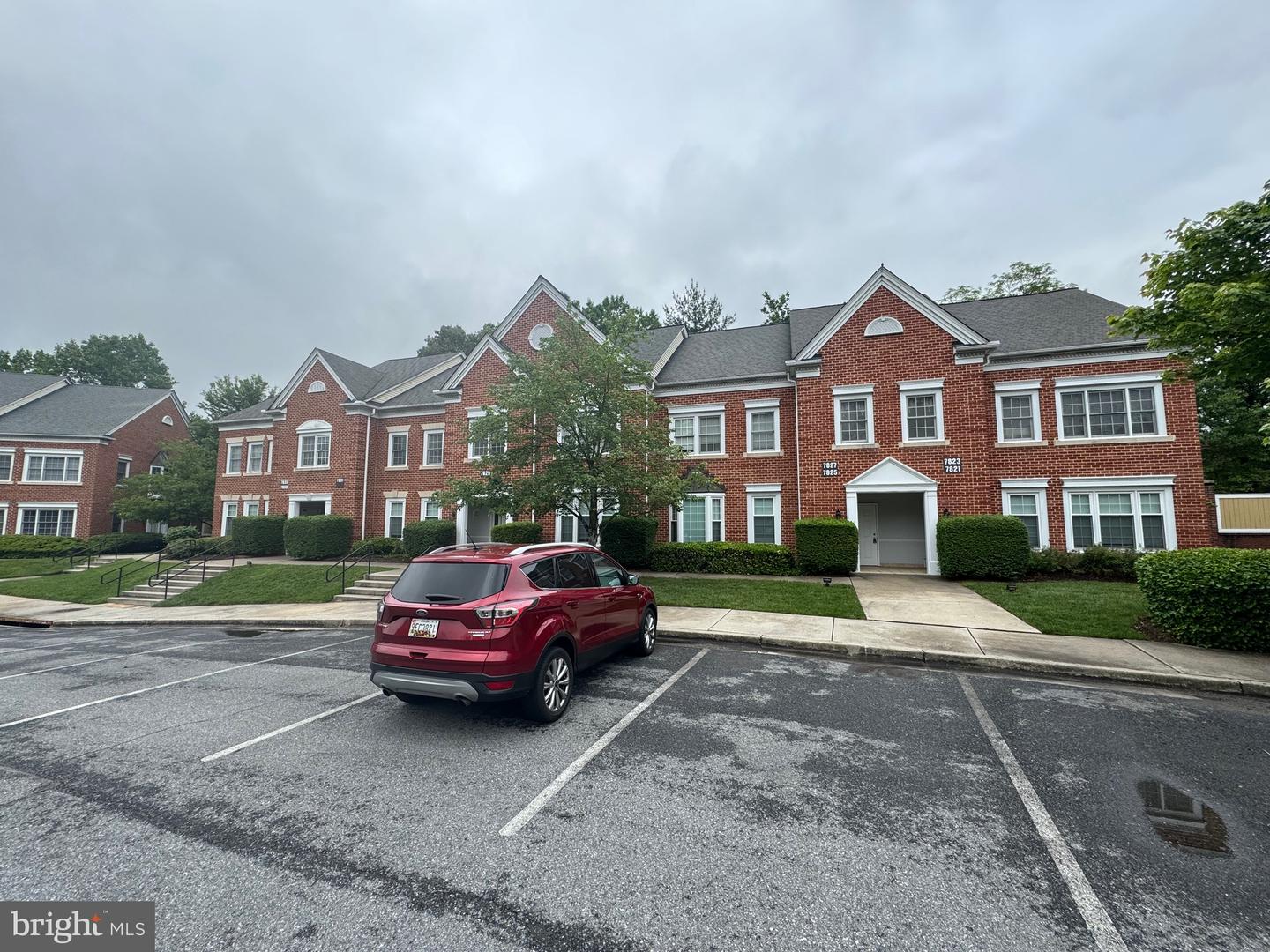 7821 Property Photo 41