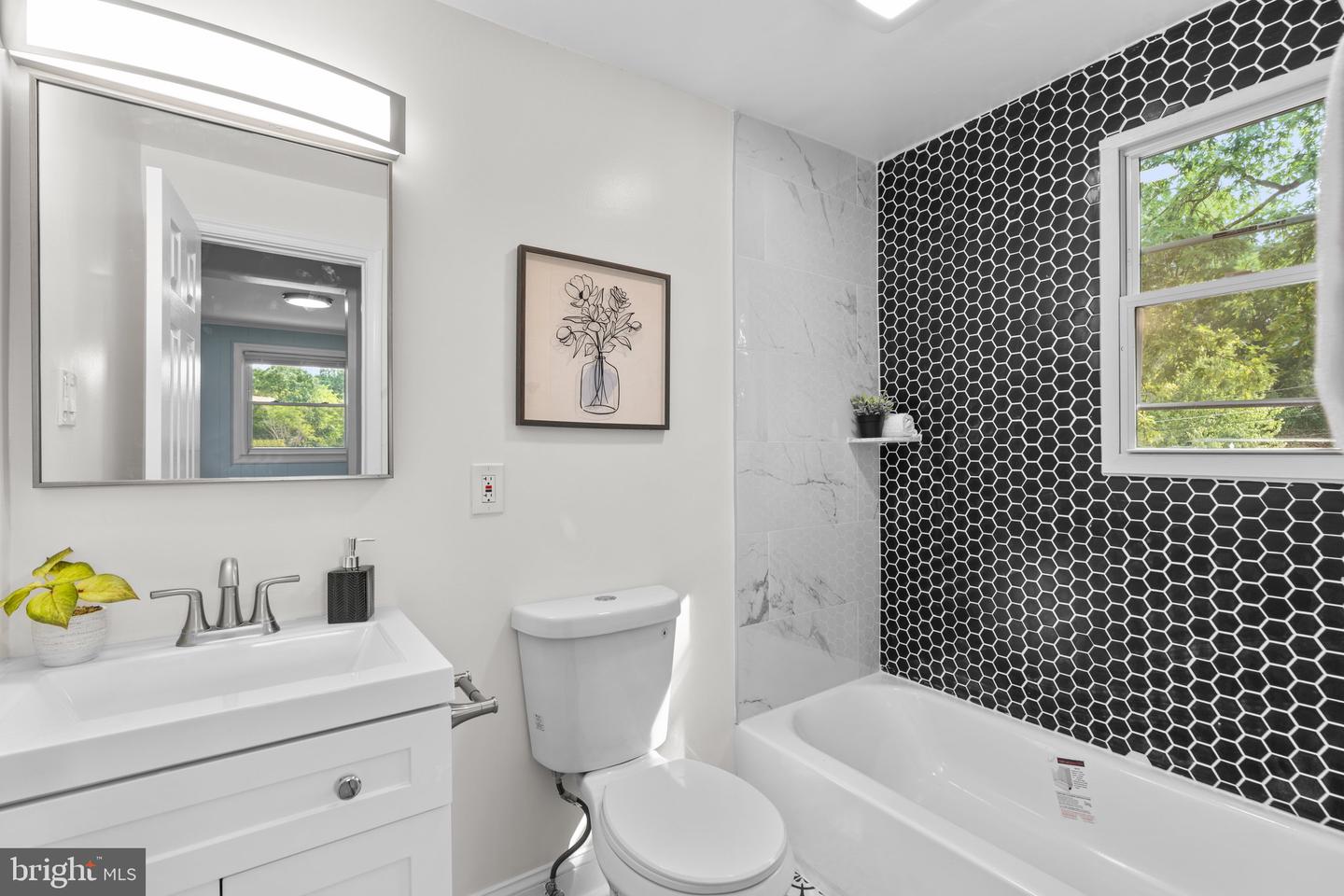 5920 Robin Ln Property Photo 18